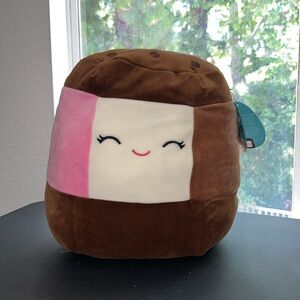Squishmallow 2023 Neely the Neapolitan Ice Cream / Rare Tag Summer Release